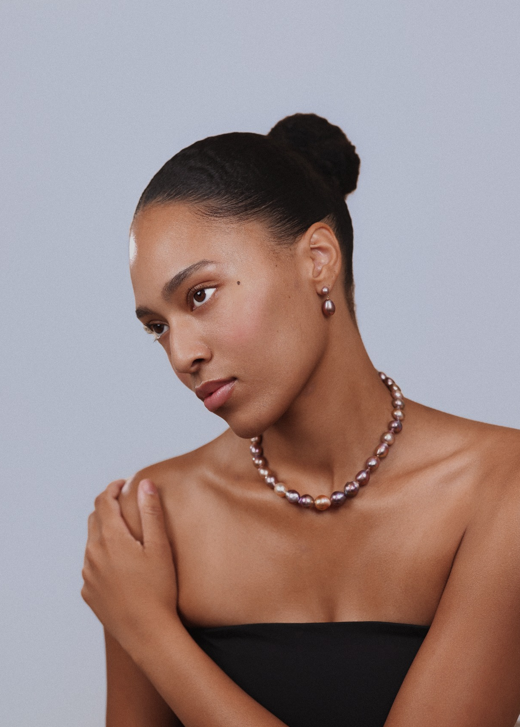 Mauve Pearl Drop Earrings