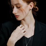 Élan Baroque Pearl Lariat Necklace